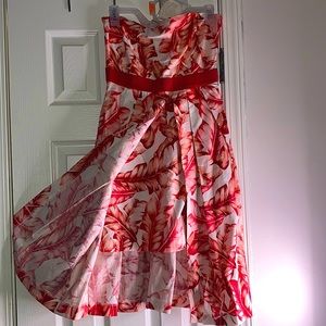 New Beautiful Hilow Strapless floral print dress.